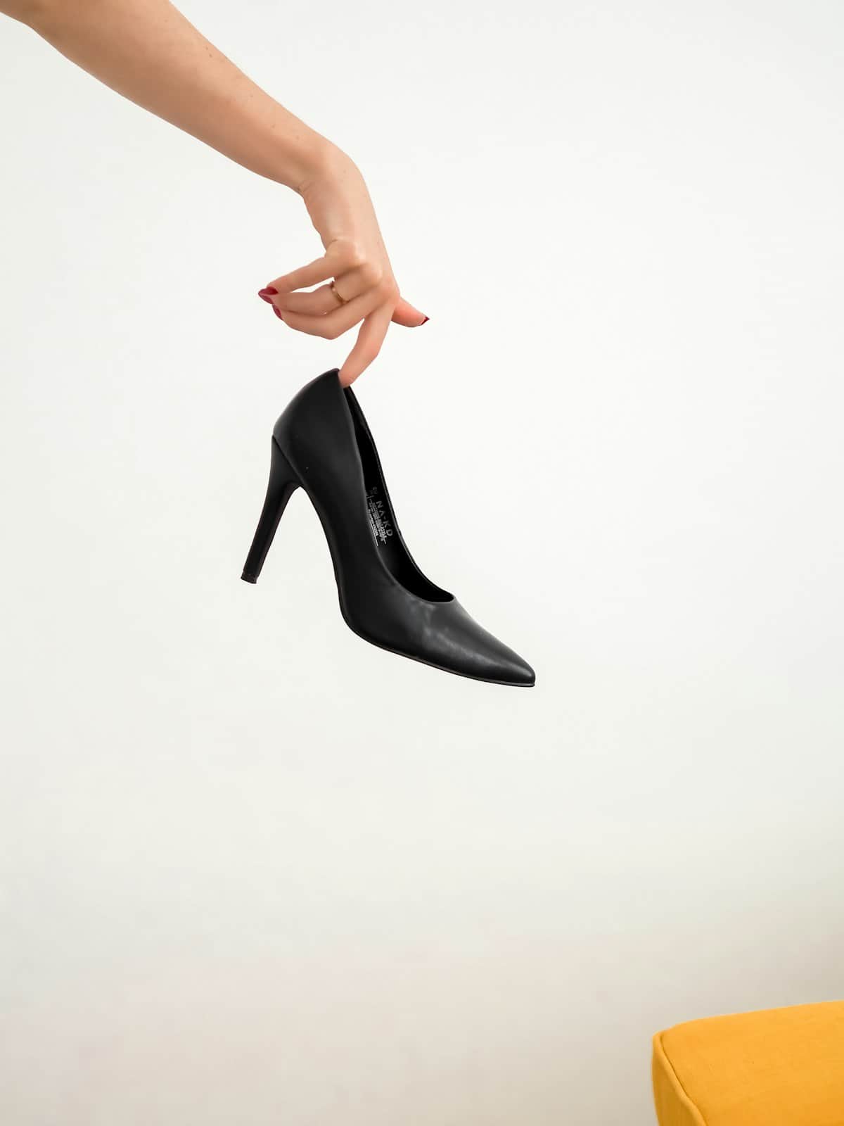 What Shoes Are These? Shoe Identifier